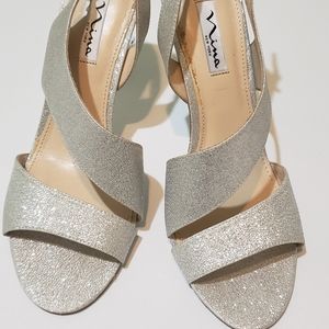 Nina Consula heels sz 9.5